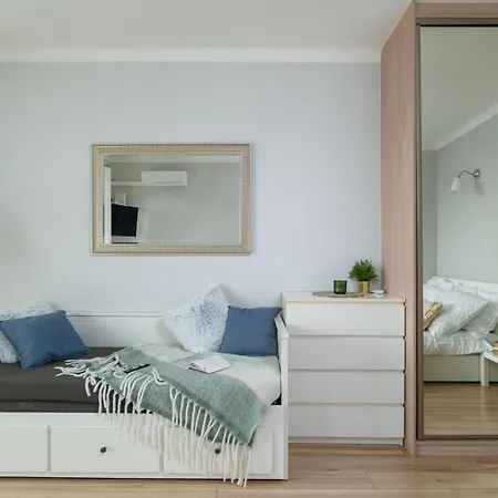 Lyna Gold - Parliament Apartment Warsaw